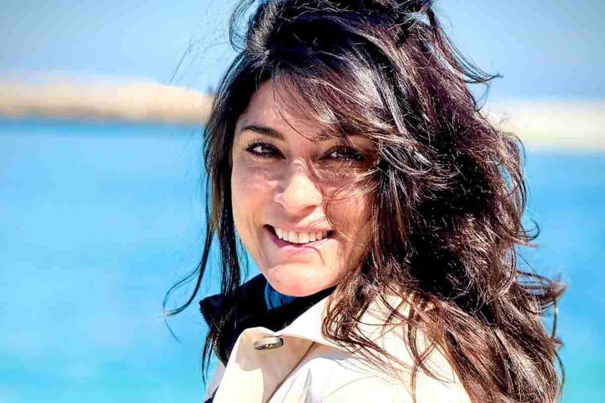 Elisa Isoardi cambia programma: cosa bolle in pentola per la conduttrice