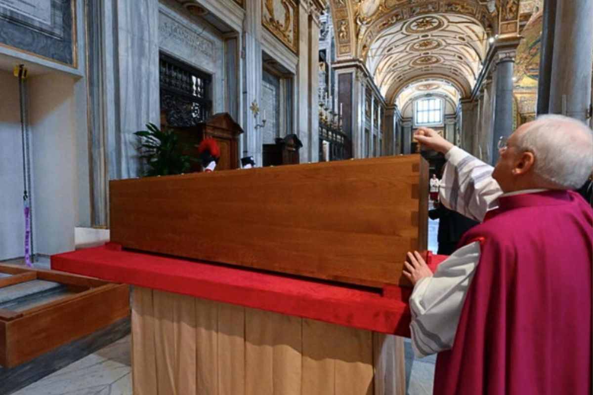 La bara di Papa Francesco
