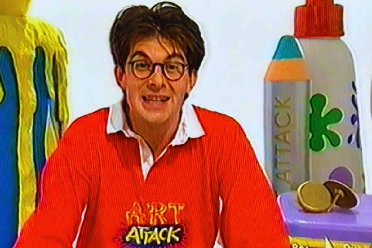 Un giovane Muciaccia nello studio di Art Attack